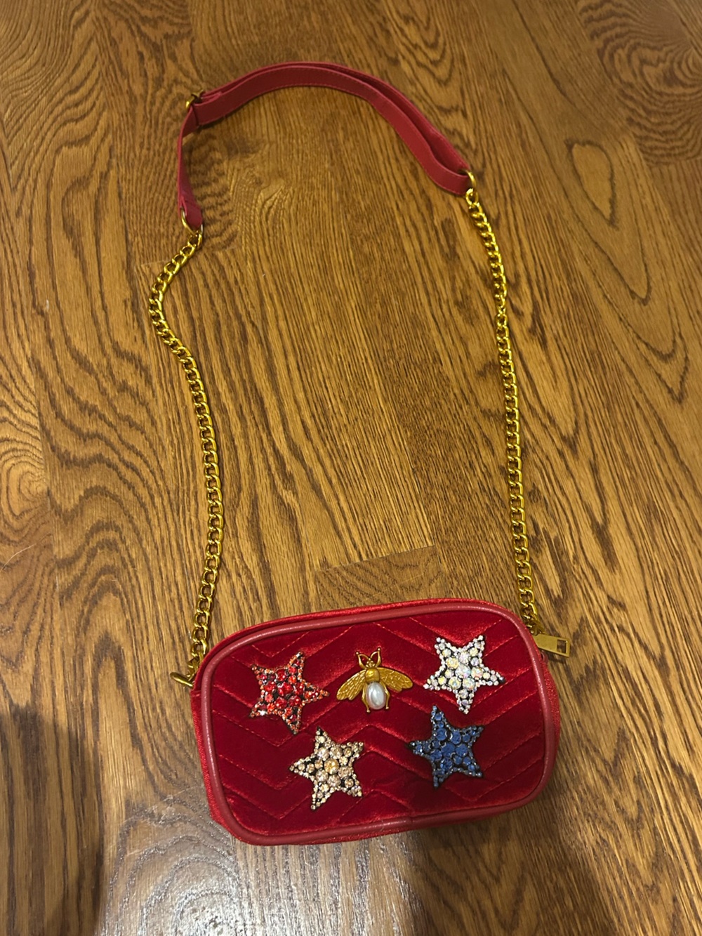 Red Velvet Star Embellished Crossbody Bag with Gold Chain